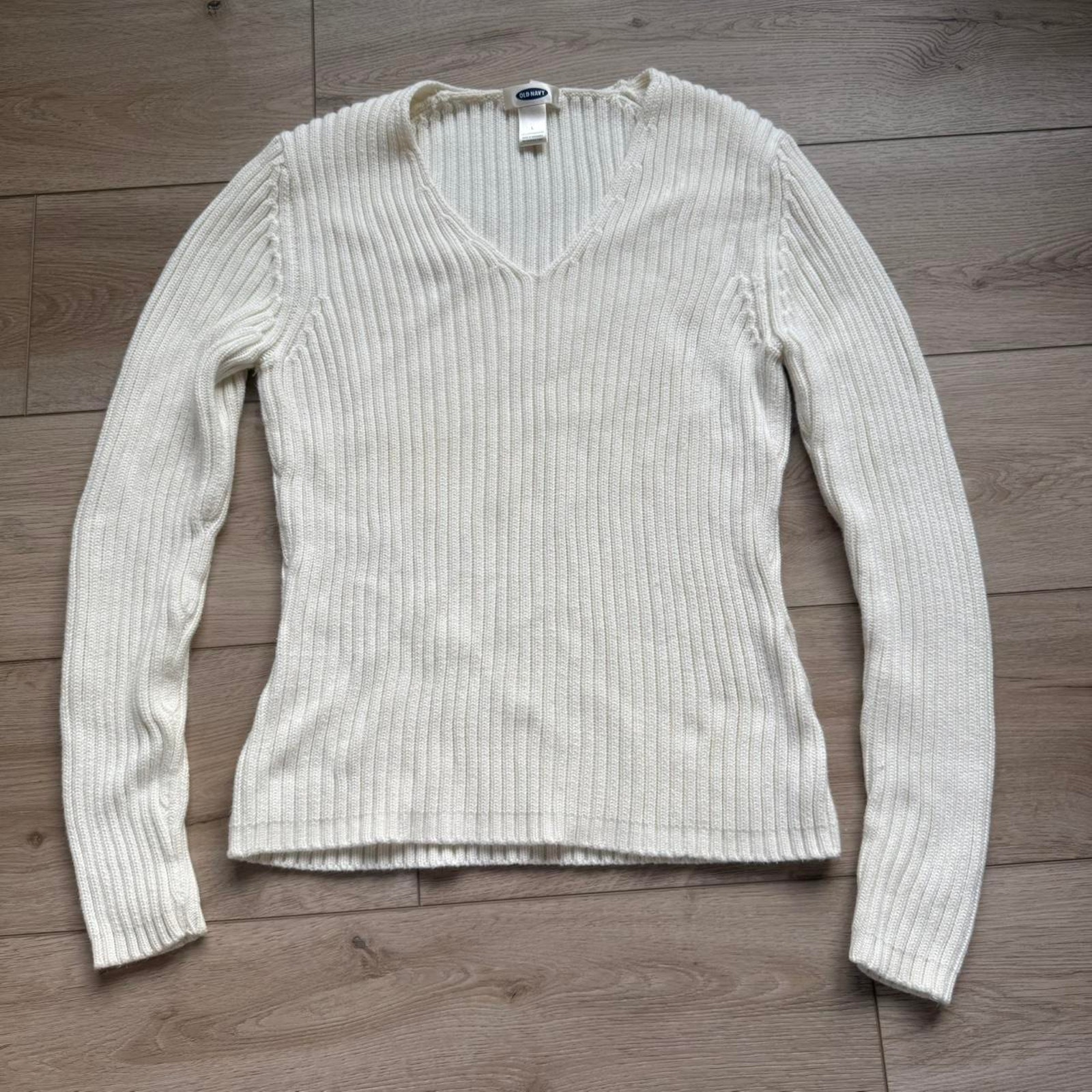 Old Navy White Ribbed V Neck Sweater Size Large